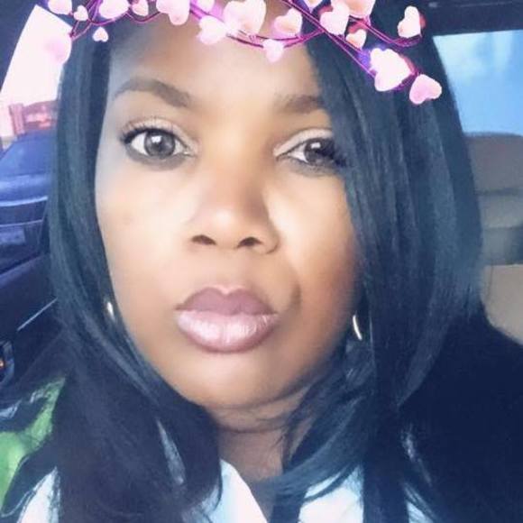 Meet your Posher, Valerie - Picture 1 of 1